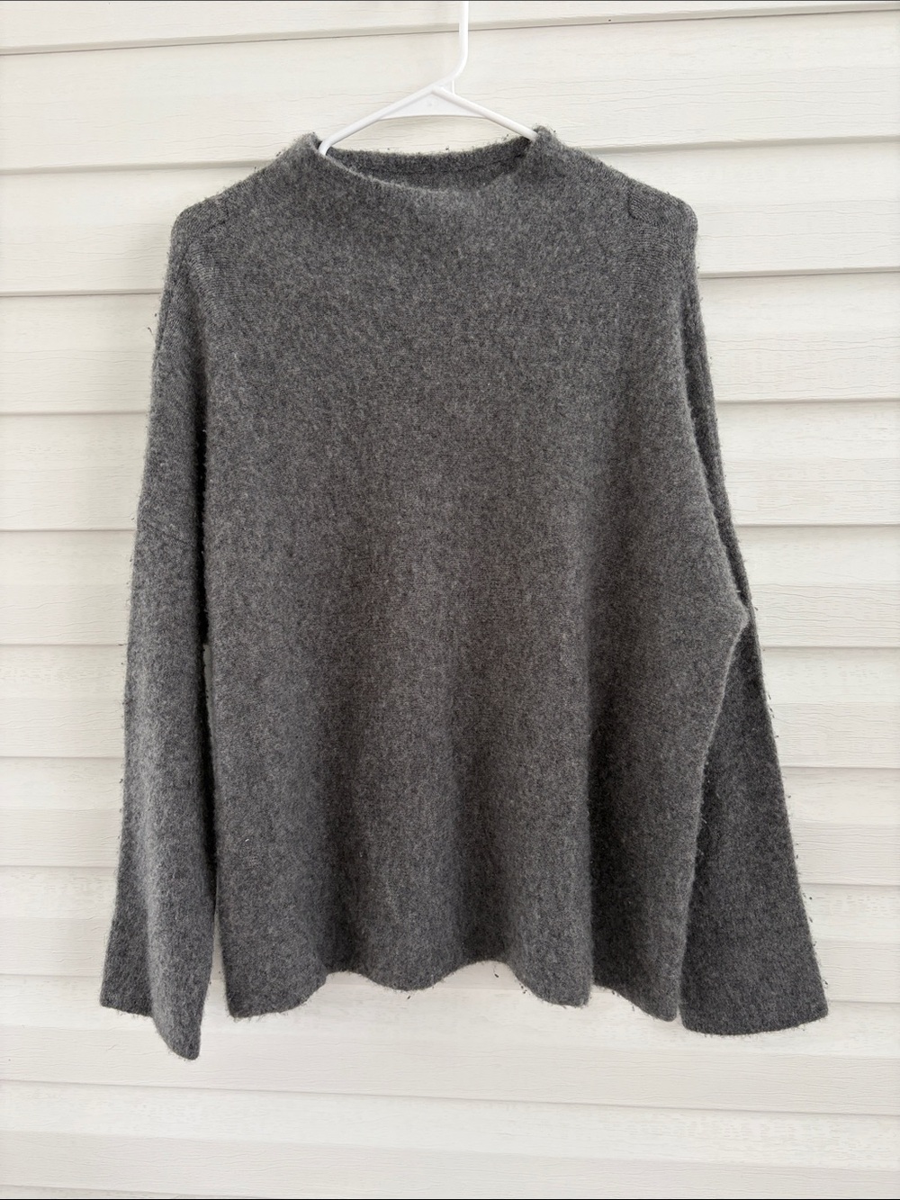 Eileen Fisher M Cashmere Silk Bliss Gray Crew Neck Sweater Quiet Luxury